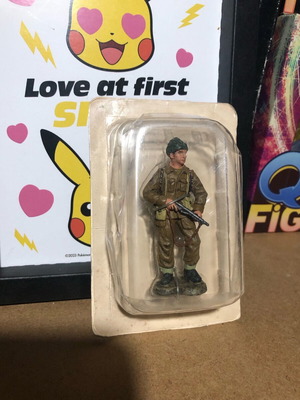 British Commando 1942 metal figure new, painted in box