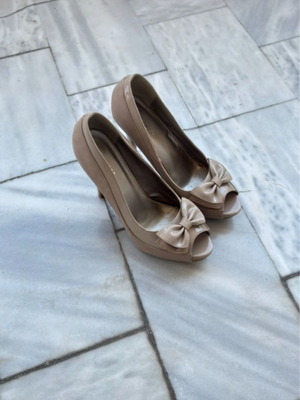 Jennika women's shoes 12cm heels like new, size 41, beige