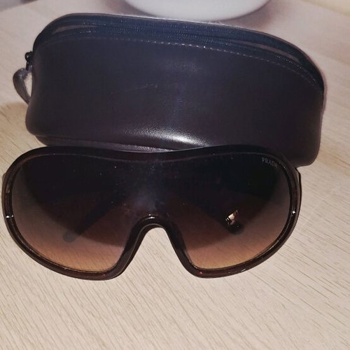 Prada sunglasses used, brown and red