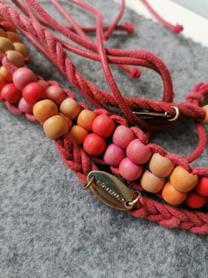 O Neil belt with beads used, orange shades