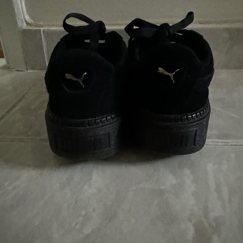 Puma Suede shoes like new, black, size 39, athletic