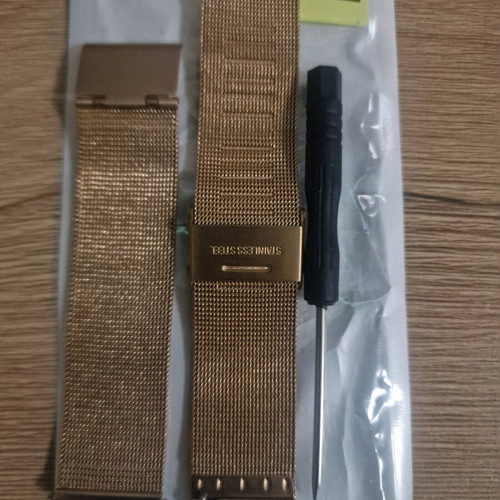 Milanese Metallic 20mm Retro Gold Smartwatch Strap new