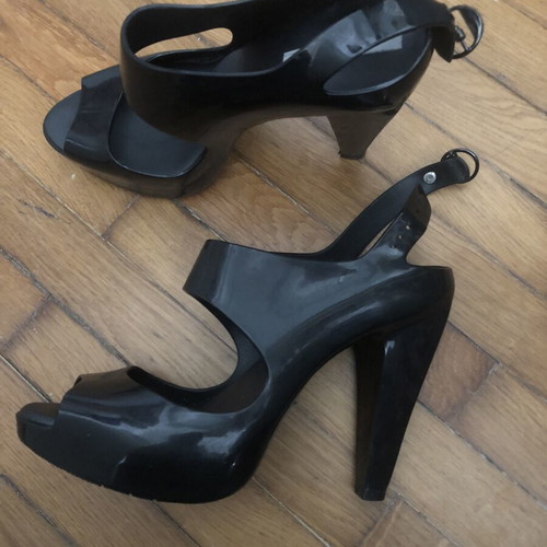 Melissa black sandals size 40 like new