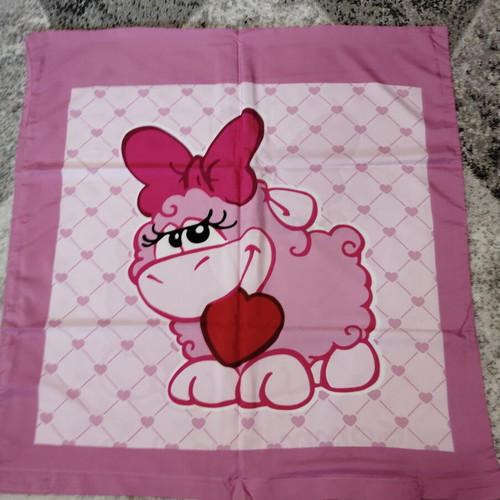 Children's bedding set with pink lamb, like new