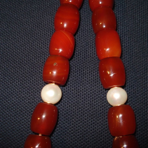 Agate semi-precious stone worry beads with 5 pearls used