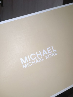Michael Kors box like new