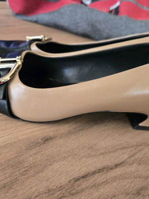 Exe two-tone pumps used, size 37, low heel
