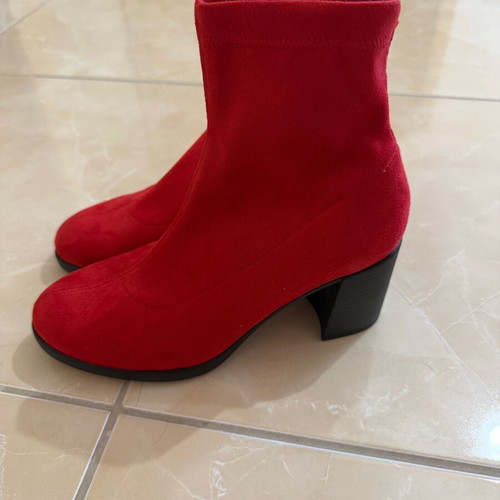 Ankle boots new, size 39, red