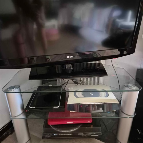 TV stand tempered glass with 3 shelves like new, minimal design