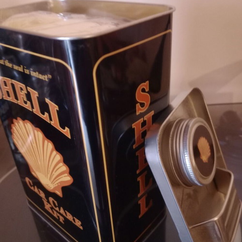 Shell tin box collectible with car accessories new