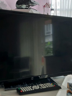 LED TV FL24103 used in excellent condition