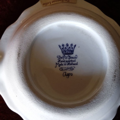 Delft Blue Porcelain Ashtray hand painted, like new, made in Holland