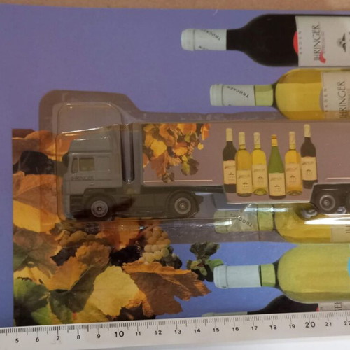Truck trailer promotional wine company H0 scale new