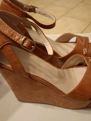Migato platform shoes size 41 like new
