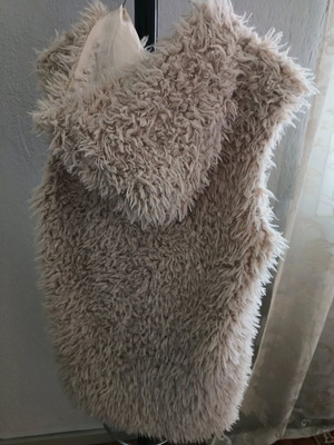 Teddy sleeveless jacket vest with hood like new, beige