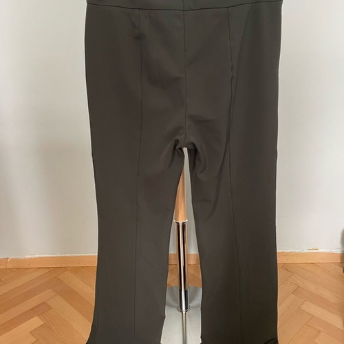 Escada pants like new, size 38, forest green