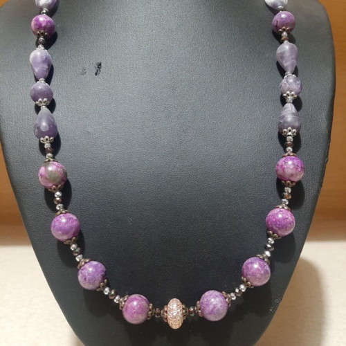 Necklace with purple jasper and matte amethysts new