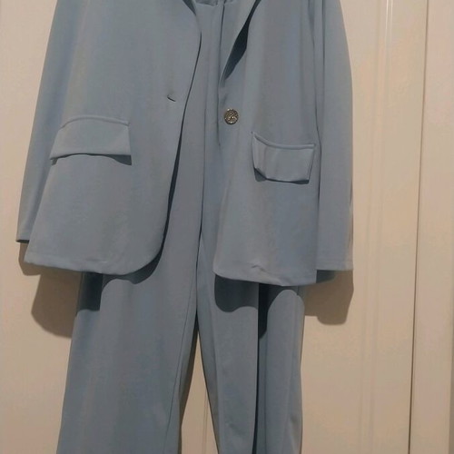 Blue suit new, one size fits XL