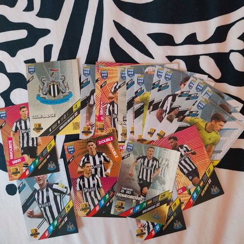 Fifa Panini Adrenalyn 2024 cards like new, 205+ pieces