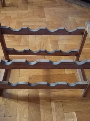 Bottle rack like new, modular wooden stand