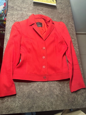 Κόκκινο σακάκι μεταχειρισμένο, μέγεθος M, ιταλικής προέλευσης