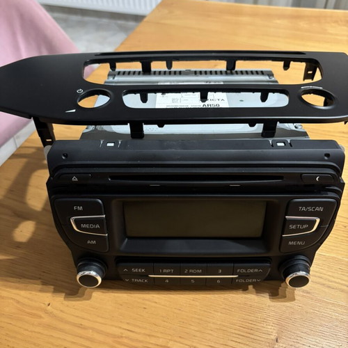 Radio CD Kia Ceed model 2017 like new