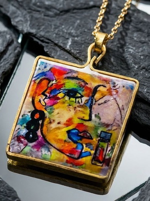 Κολιέ Intreda καινούργιο πολύχρωμο με σχέδιο προσώπου χειροποίητο