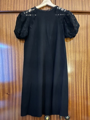 Zara dress size S with balloon sleeve like new, black