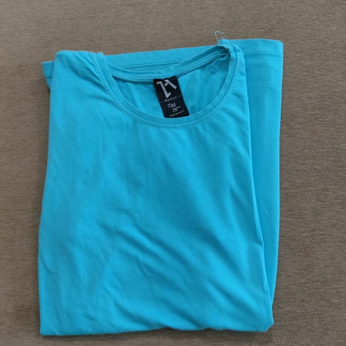 Zara T-shirt used, pack of two, white and turquoise, size M