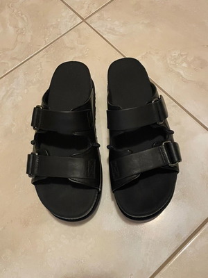 Σανδάλια UGG Australia δερμάτινα Goldenstar Hi Slide σε άριστη κατάσταση