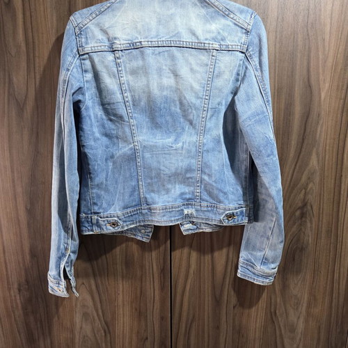 Bershka denim jacket L like new, light blue