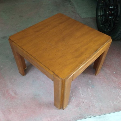 Coffee table used 52x52