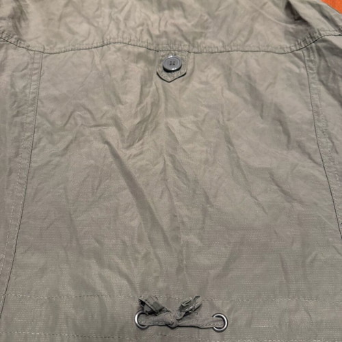 Set khaki trench coat and black blouse used