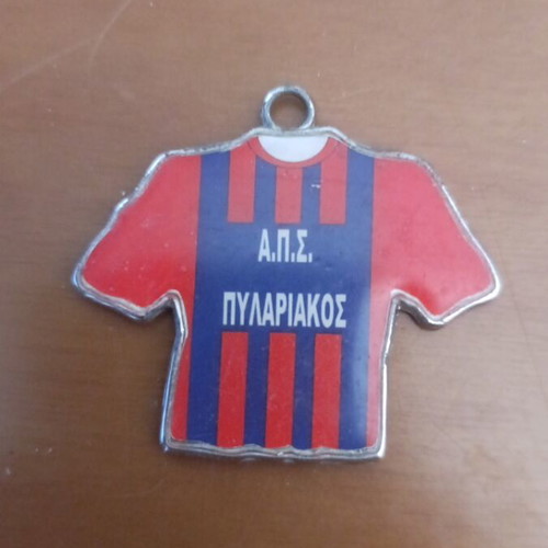 Metal souvenir pendant of Pylariakos team used