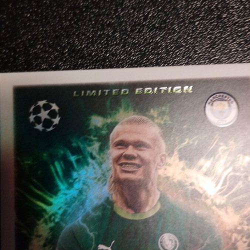 Haaland card like new