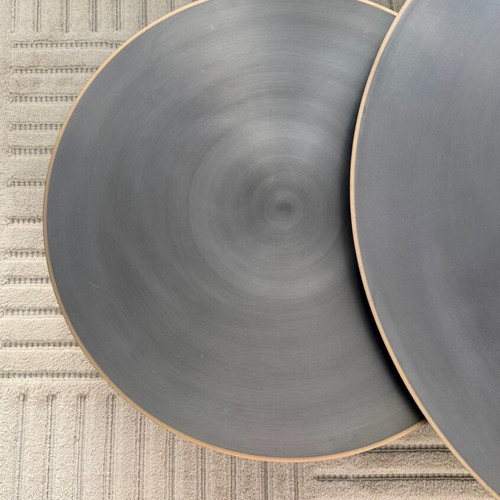Chehoma Calgary metal round coffee tables set of 2 like new