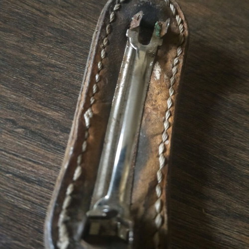 Clasp used, classic