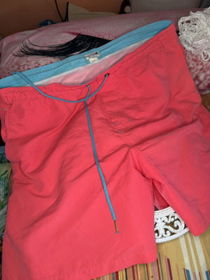 Bluepoint men's swim shorts like new, fuchsia large