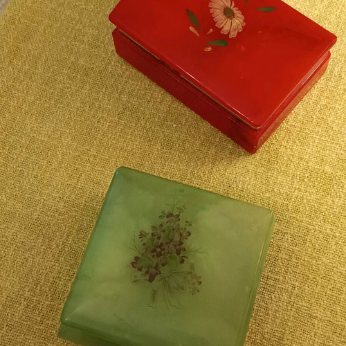 Glass jewelry boxes like new, vintage set of two