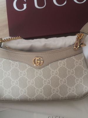 Gucci shoulder and hand bag new, white and beige