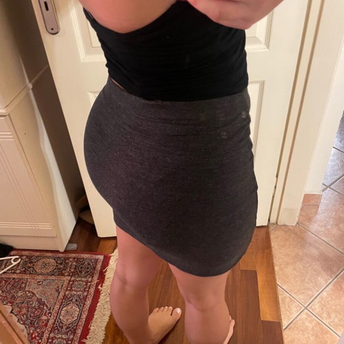 Skirt dark gray fitted one size