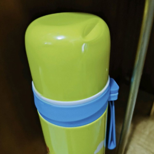 Thermos like new with silicone handle