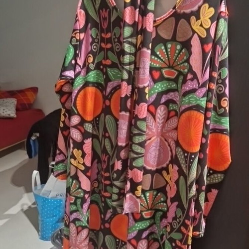 Floral dress like new, for all occasions with belt
