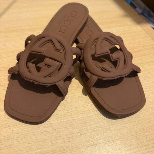 Gucci Interlocking G women's brown flat sandals, size 39