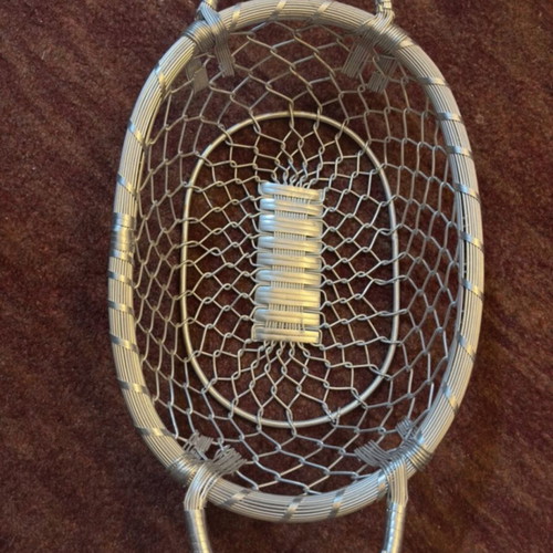 Metal bread basket 23x33 like new