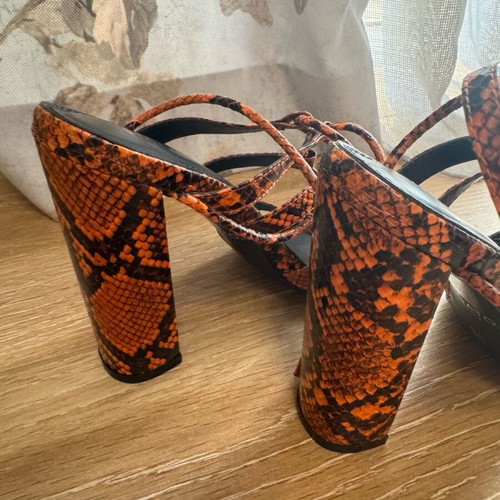 Migato summer sandals size 38 like new with animal print
