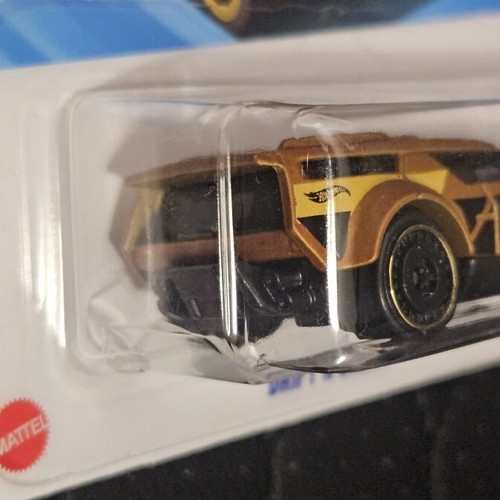 Hot Wheels Drift'n Break 26 gold toy car