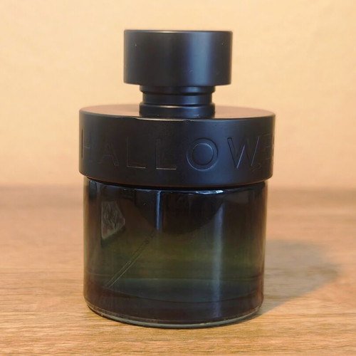 Halloween Man X perfume like new, authentic