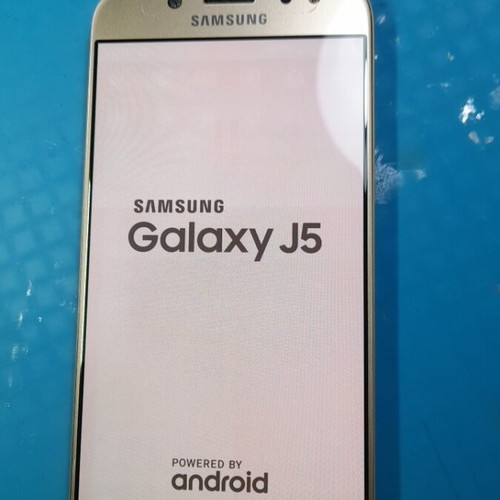 Samsung Galaxy J5 '17 screen used, beige, moderate burn in