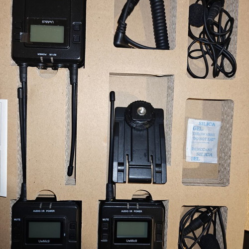 Saramonic UWMIC9 Wireless Dynamic Microphone Set like new
